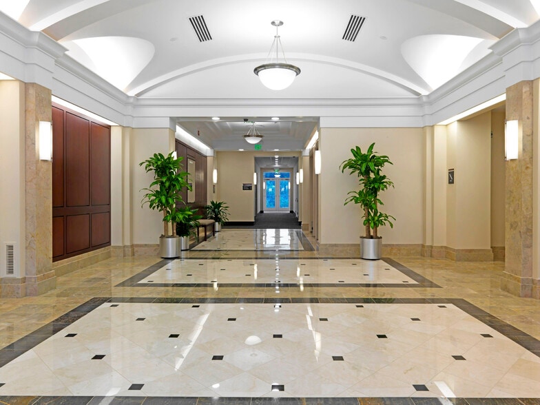 2800 Quarry Lake Dr, Baltimore, MD à louer - Hall d’entrée – Image 3 sur 13
