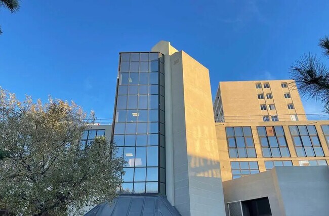 Plus de détails pour Bureau à louer