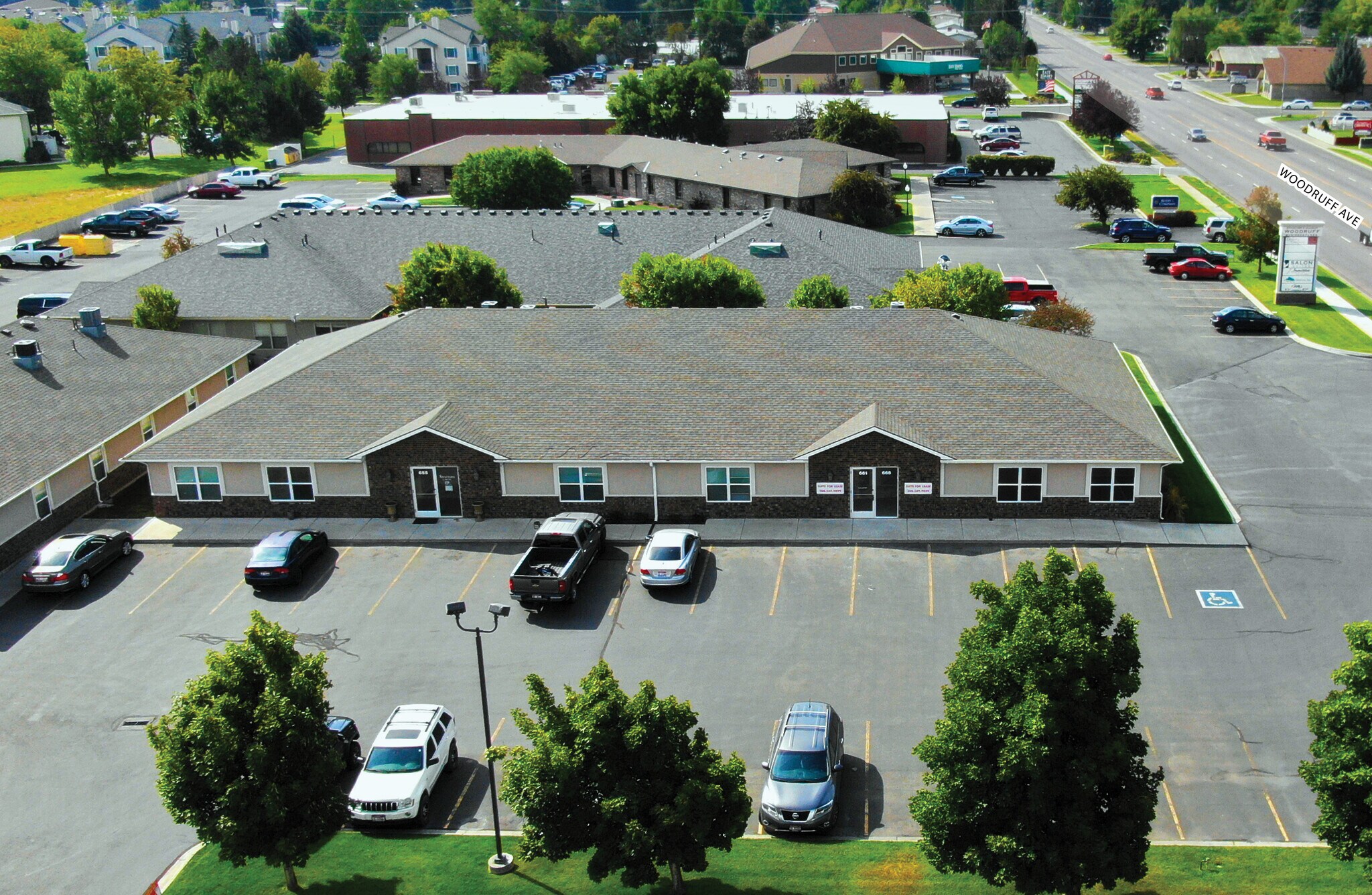 655-665 S Woodruff Ave, Idaho Falls, ID à louer Photo de l’immeuble– Image 1 sur 9