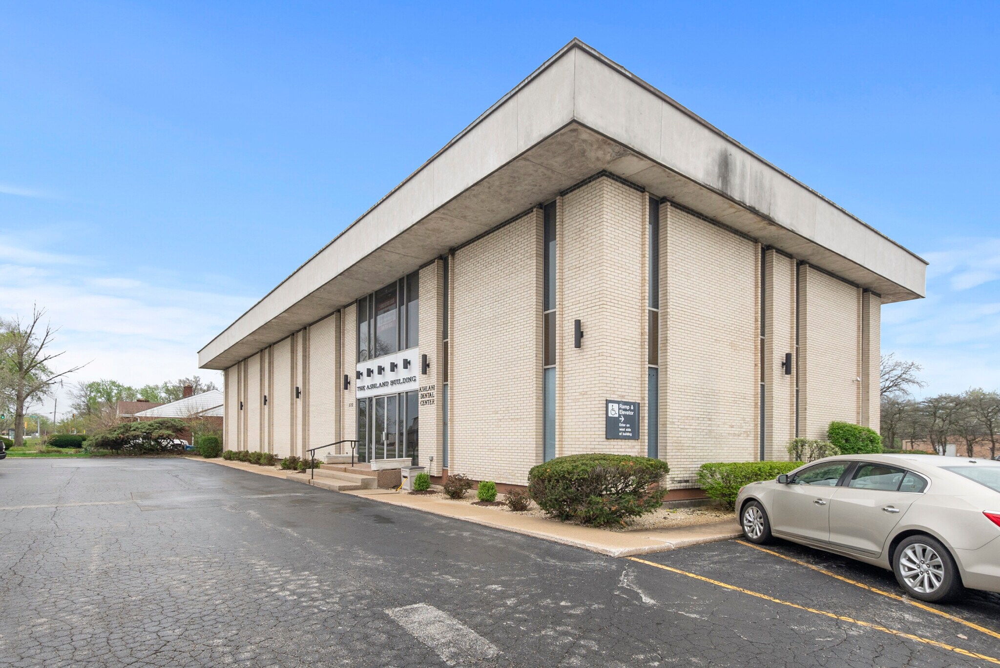 500 Ashland Ave, Chicago Heights, IL à vendre Photo principale– Image 1 sur 9