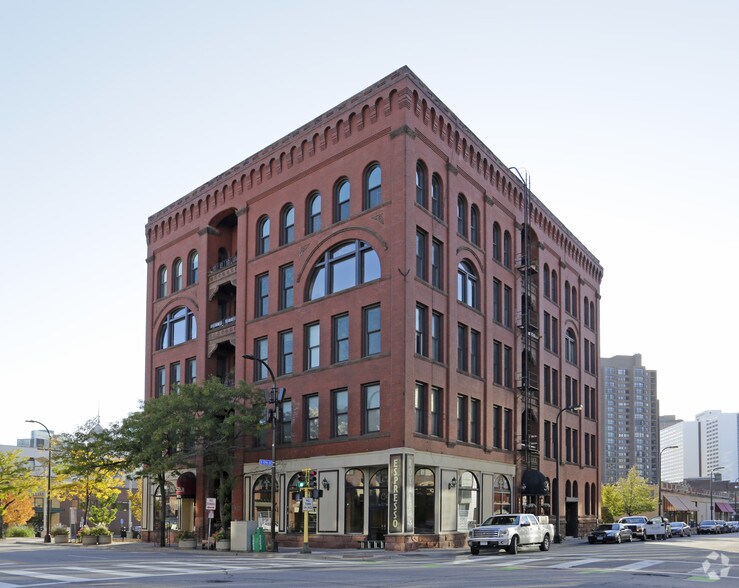 1227 Hennepin Ave, Minneapolis, MN à vendre - Photo de l’immeuble – Image 3 sur 4