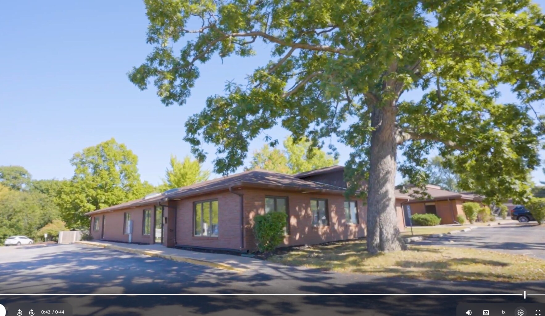 608 35th Ave, Moline, IL à vendre Photo de l’immeuble– Image 1 sur 31