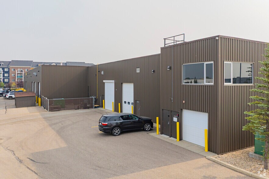3 Kingsview Rd SE, Airdrie, AB à louer - Photo de l’immeuble – Image 3 sur 3