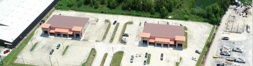735 Highway 30, Saint Gabriel, LA à louer - Photo principale – Image 1 sur 1
