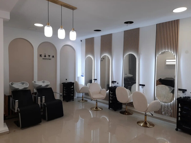 56 Rue Jean-Jacques Rousseau, Paris à louer - Photo intérieure – Image 2 sur 4