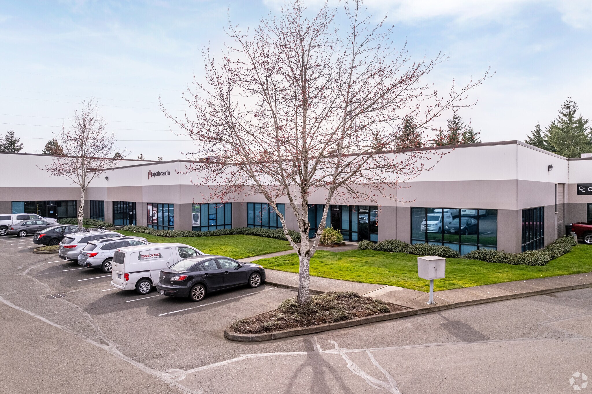 10159 SW Commerce Cir, Wilsonville, OR à louer Photo principale– Image 1 sur 6