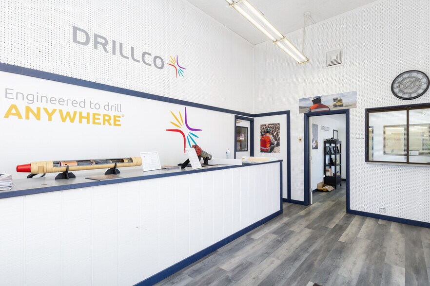 450 S 4th St, Elko, NV à louer - Photo de l’immeuble – Image 2 sur 27