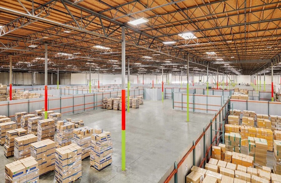 3950 Airport Dr, Ontario, CA à louer - Photo intérieure – Image 3 sur 7