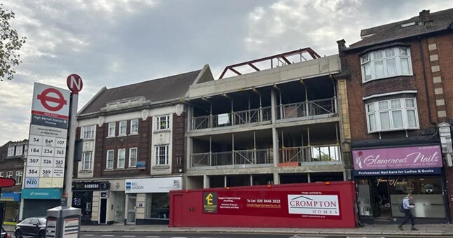 7D High St, Barnet à louer Photo principale– Image 1 sur 2