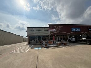 11703-11711 Spring Cypress Rd, Tomball, TX à louer Photo intérieure– Image 2 sur 13