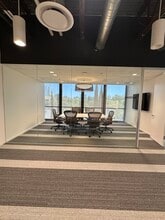 18600 MacArthur Blvd, Irvine, CA à louer Photo intérieure– Image 2 sur 5
