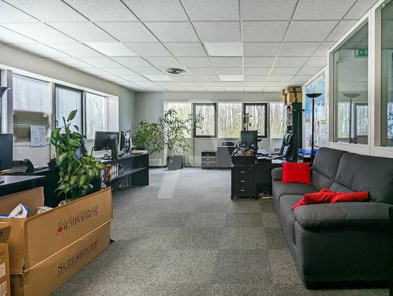 1 Rue De Terre Neuve, Les Ulis à vendre - Photo intérieure – Image 2 sur 11