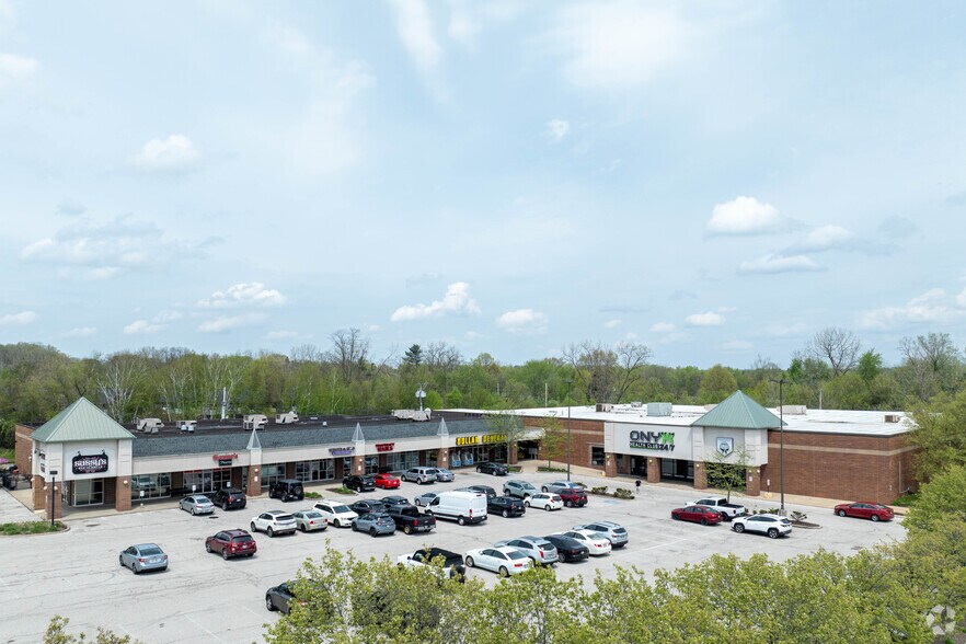 10735 Ravenna Rd, Twinsburg, OH à vendre - Photo de l’immeuble – Image 2 sur 7
