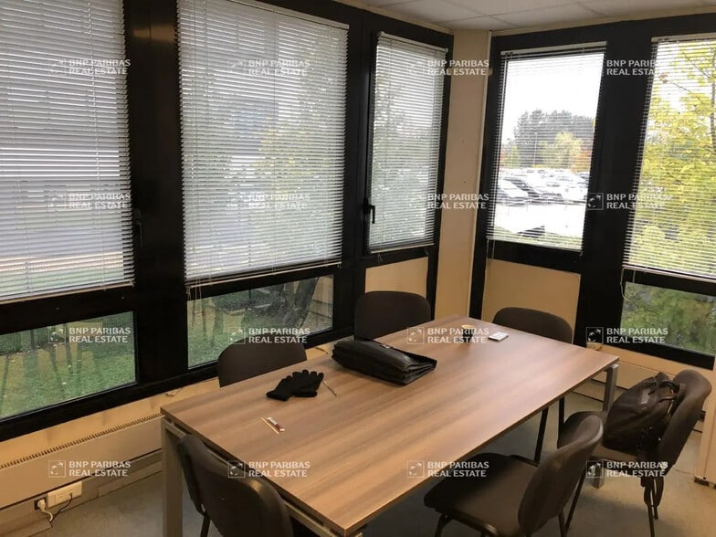 Bureau dans Tours à louer - Photo de l’immeuble – Image 2 sur 4