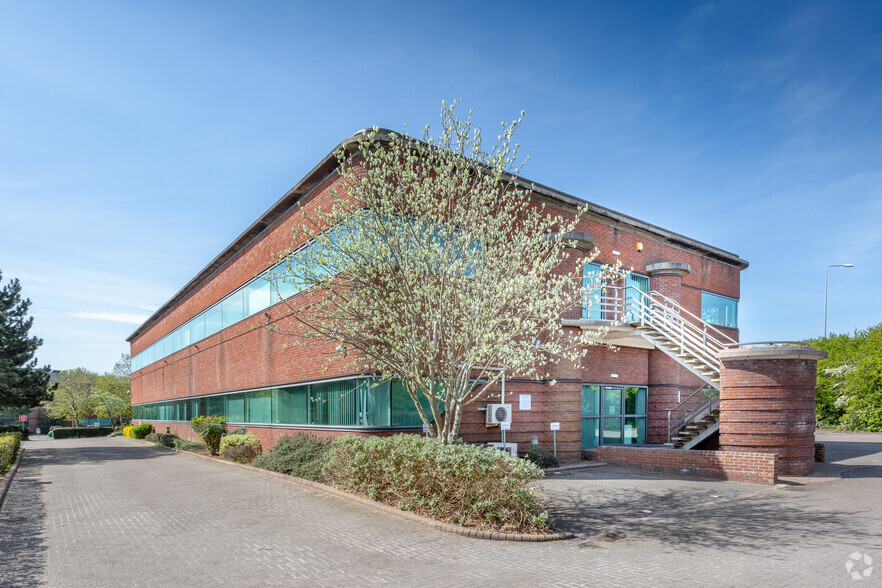 2430 Aztec, Almondsbury à louer - Photo de l’immeuble – Image 3 sur 19