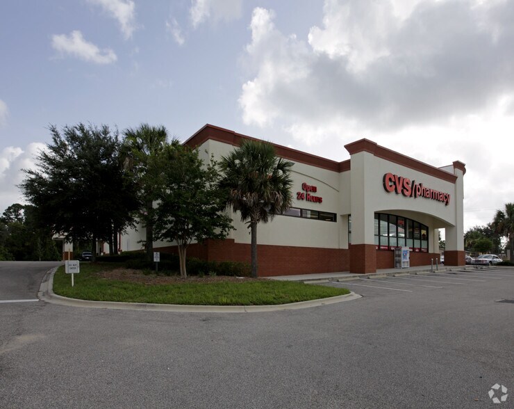 1820 Cheney Hwy, Titusville, FL à vendre - Photo de l’immeuble – Image 2 sur 2
