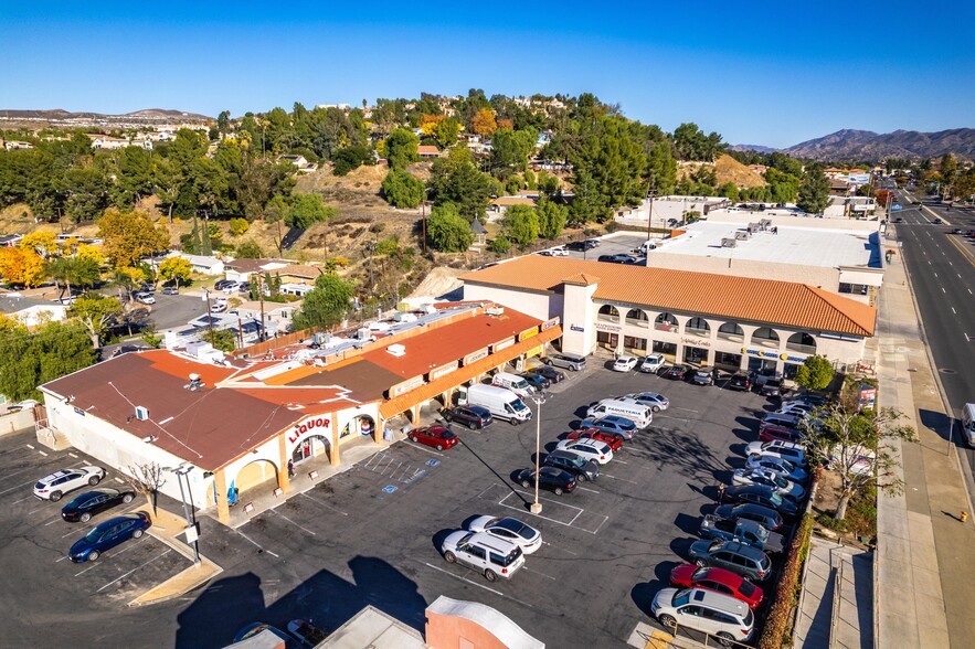 18909-18941 Soledad Canyon Rd, Canyon Country, CA à louer - Photo de l’immeuble – Image 3 sur 9