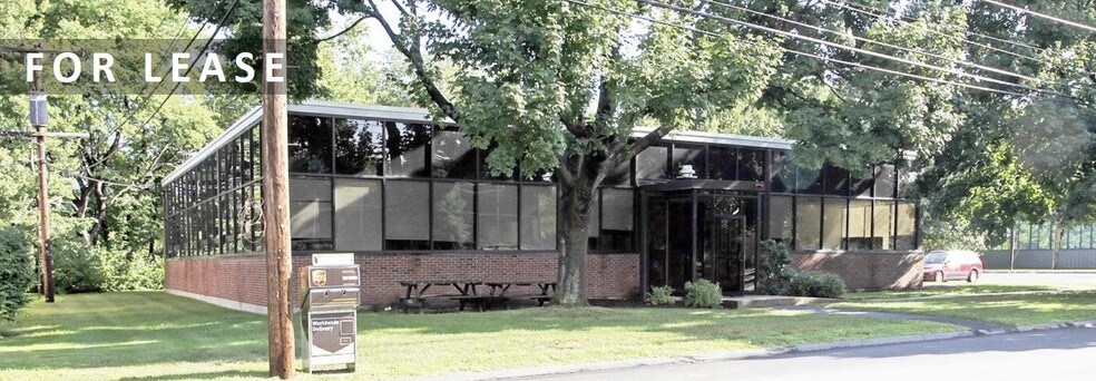 11 Mercer Rd, Natick, MA à louer - Photo principale – Image 1 sur 3