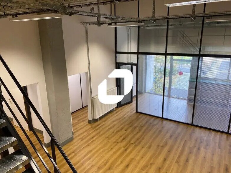 Bureau dans Bègles à louer - Photo de l’immeuble – Image 2 sur 14