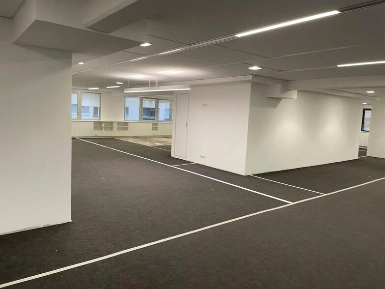 40 Boulevard Henri Sellier, Suresnes à vendre - Photo de l’immeuble – Image 2 sur 6