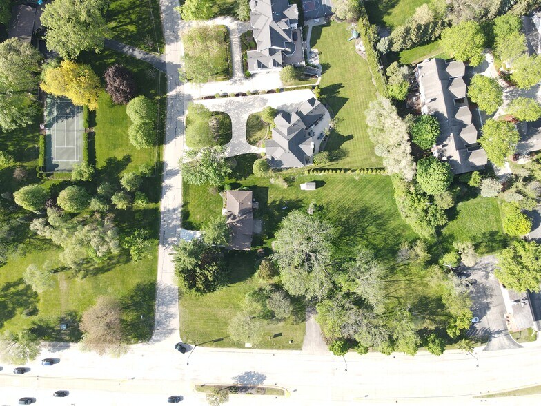 127 W Lake St, Bloomingdale, IL à vendre - Photo de l’immeuble – Image 3 sur 10