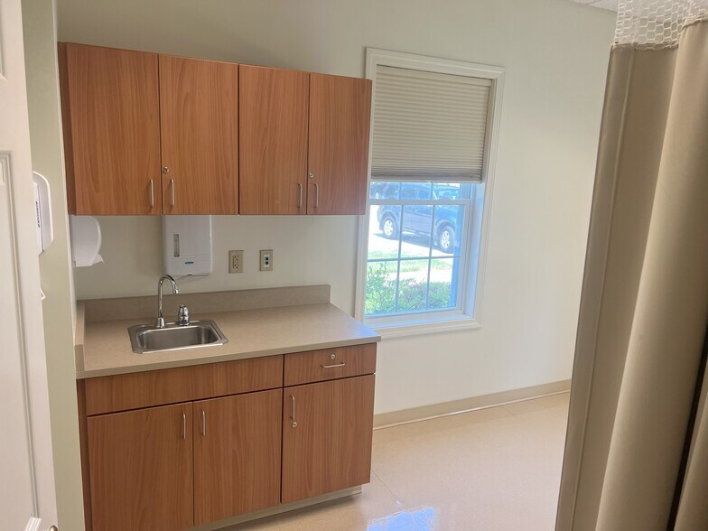 21 Liberty Dr, Hebron, CT à vendre - Photo intérieure – Image 2 sur 19