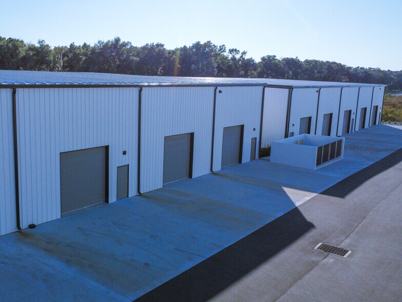 3950 NW 11th St, Ocala, FL à louer - Photo de l’immeuble – Image 3 sur 7