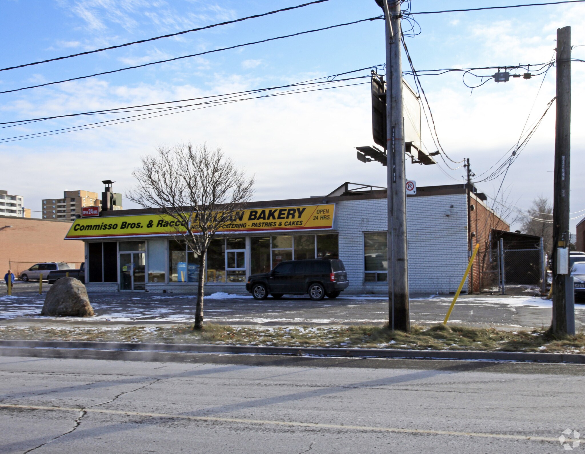 33 Eddystone Ave, Toronto, ON à vendre Photo principale– Image 1 sur 6