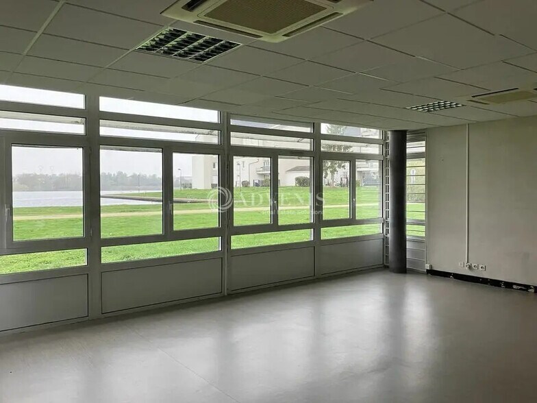 Bureau dans Bourges à louer - Photo intérieure – Image 2 sur 7