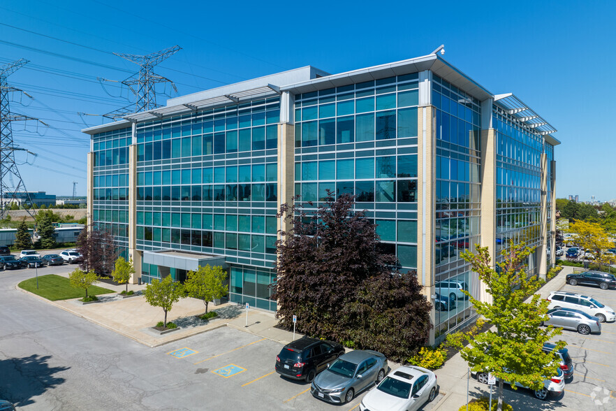7077 Keele St, Concord, ON à louer - Photo de l’immeuble – Image 2 sur 5