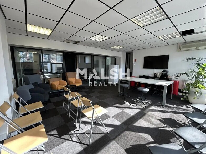 Bureau dans Lyon à louer - Photo de l’immeuble – Image 3 sur 8