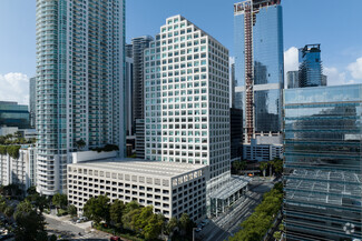 Plus de détails pour 801 Brickell Ave, Miami, FL - Bureau à louer