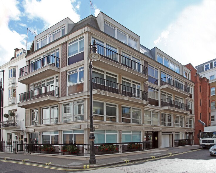 4-6 Deanery St, Londres à louer - Photo de l’immeuble – Image 1 sur 2