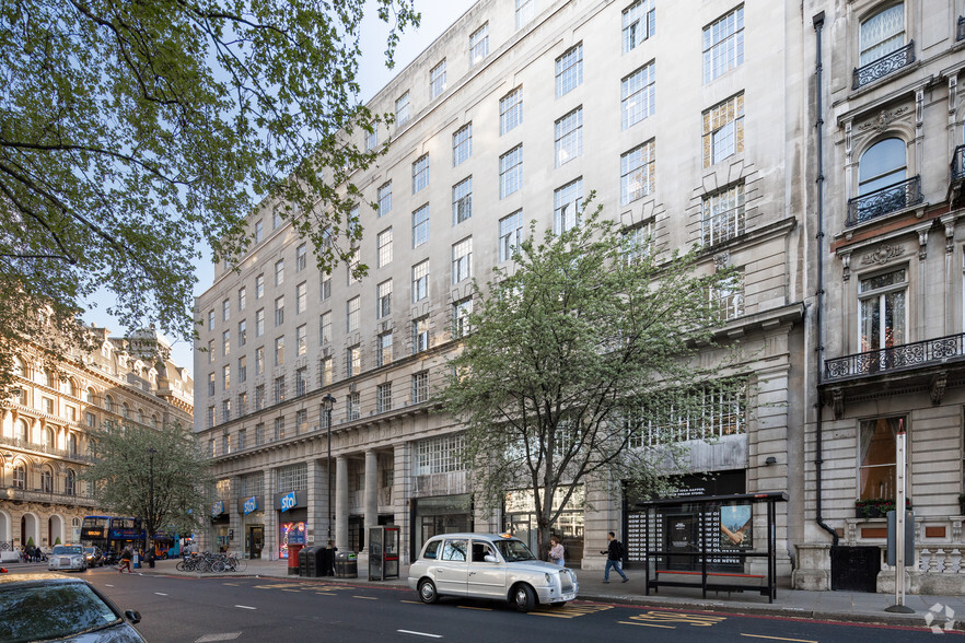 52 Grosvenor Gdns, Londres à louer - Photo de l’immeuble – Image 2 sur 10
