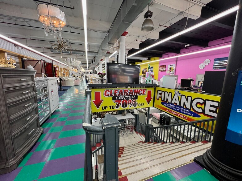 300 Main St, Paterson, NJ à vendre - Photo de l’immeuble – Image 3 sur 17