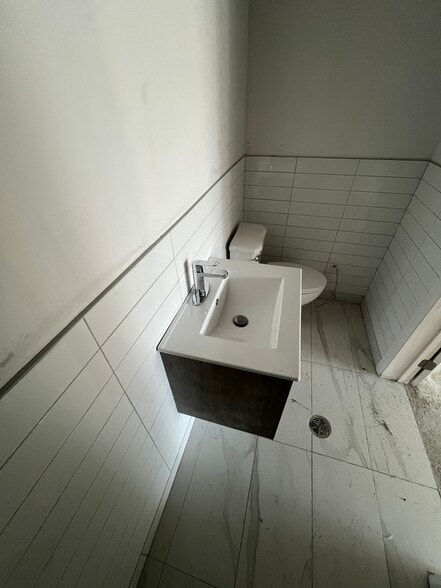 349-359 Ch De La Grande-Cote, Boisbriand, QC à louer - Photo intérieure – Image 3 sur 10