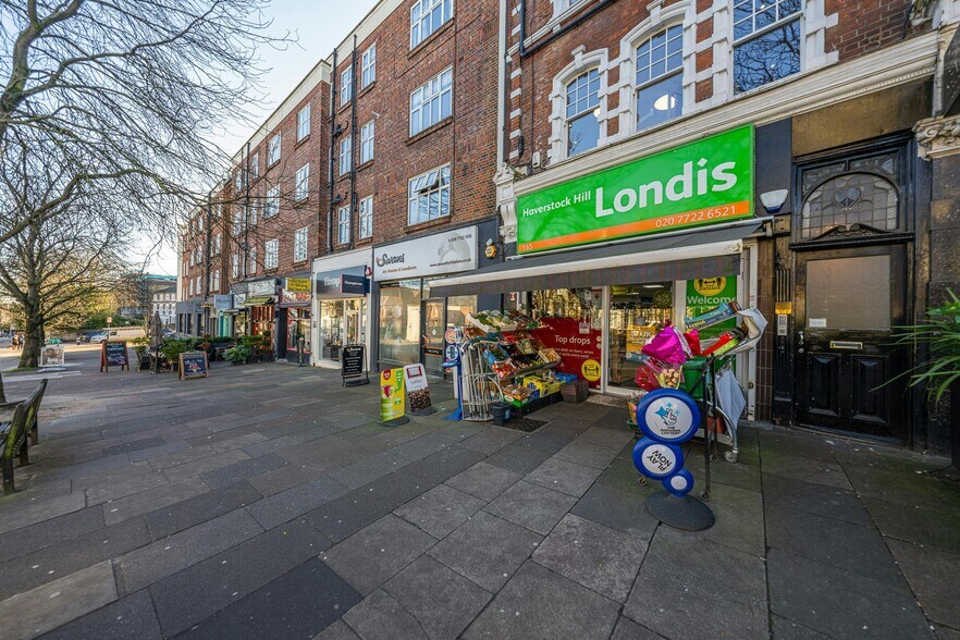 165-167 Haverstock Hl, Londres à louer - Photo de l’immeuble – Image 3 sur 11