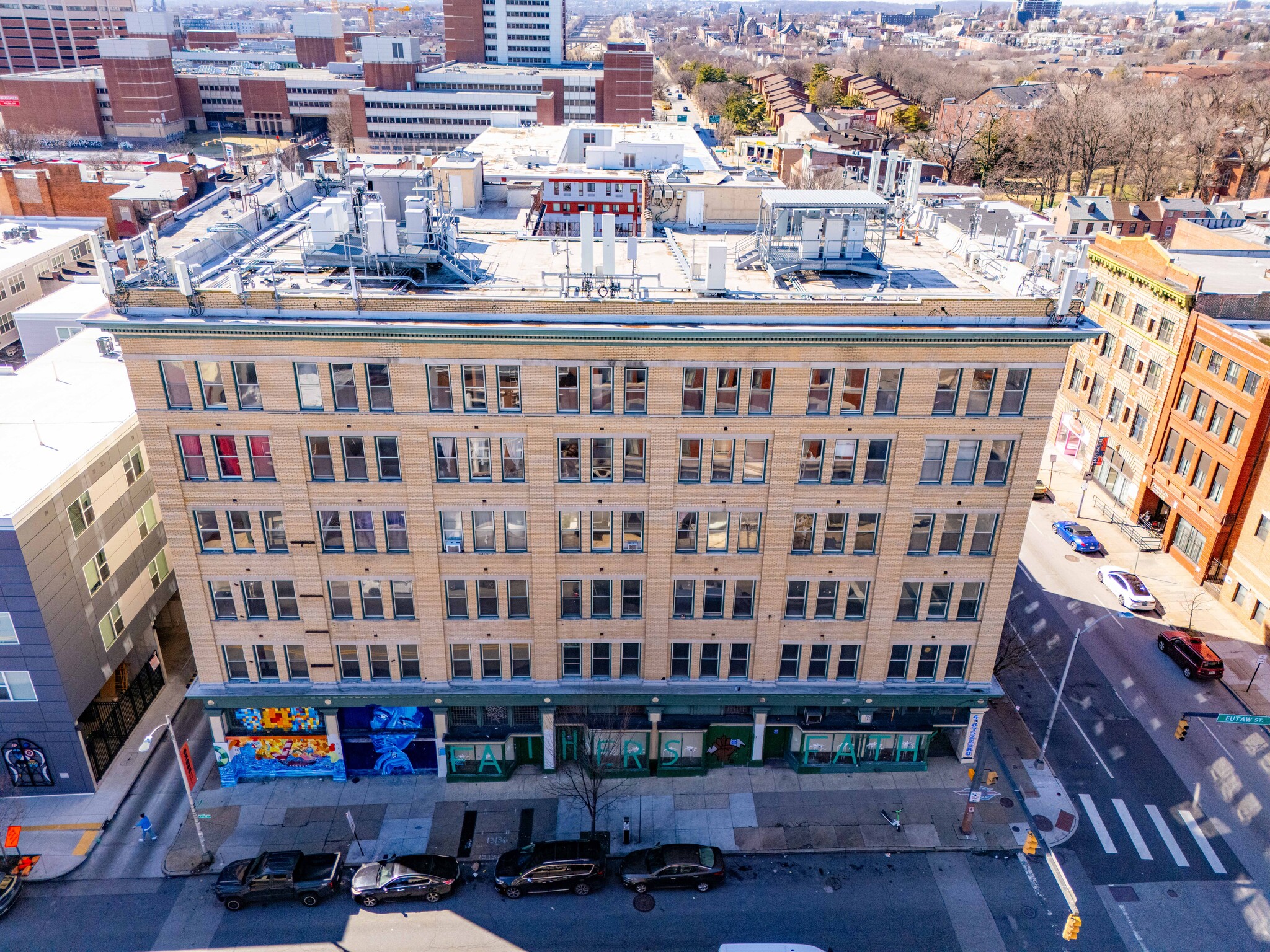 403 W Franklin St, Baltimore, MD à vendre Photo principale– Image 1 sur 19