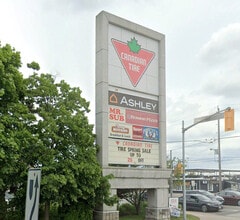 1602-1608 The Queensway, Toronto, ON à louer Photo de l’immeuble– Image 2 sur 5