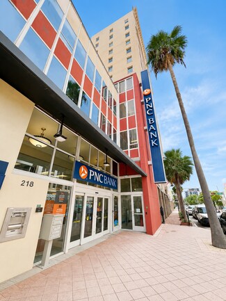 Plus de détails pour 218 Datura St, West Palm Beach, FL - Bureau à louer