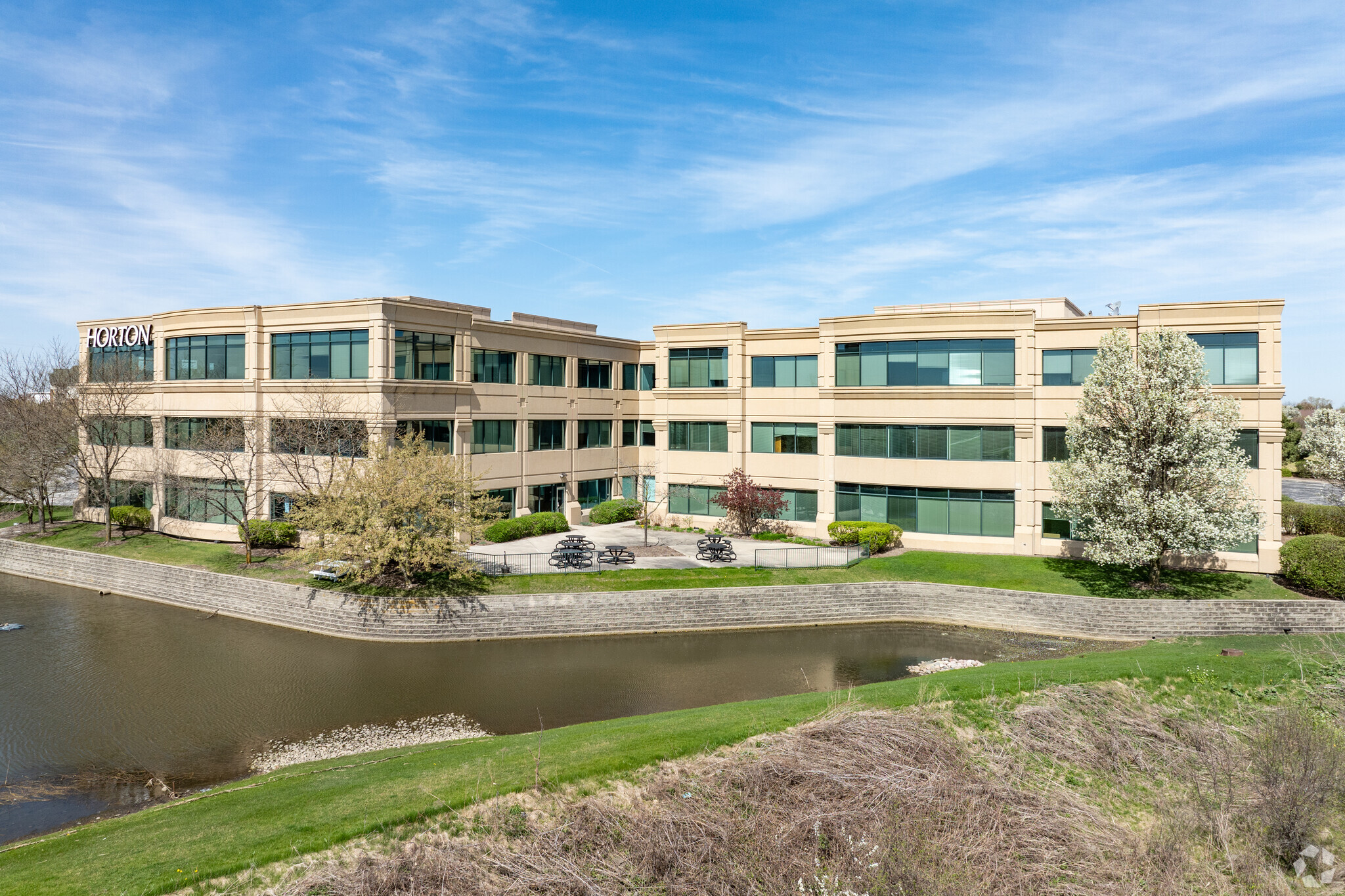 10310-10320 Orland Pky, Orland Park, IL à vendre Photo principale– Image 1 sur 4