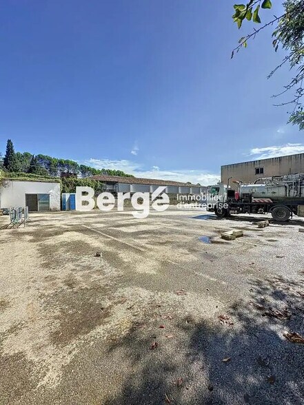Industriel/Logistique dans Mougins à louer - Photo de l’immeuble – Image 2 sur 10