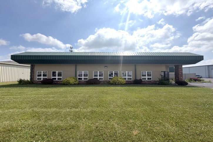 7156 Sulier Dr, Temperance, MI à vendre - Photo de l’immeuble – Image 2 sur 3