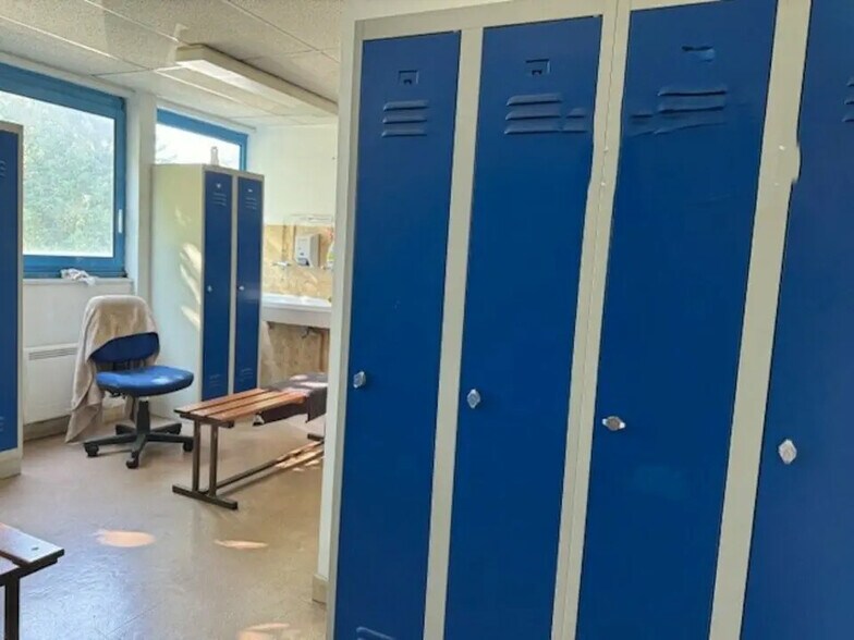 Local d'activités dans Villefranche-sur-Saône à vendre - Photo intérieure – Image 2 sur 3