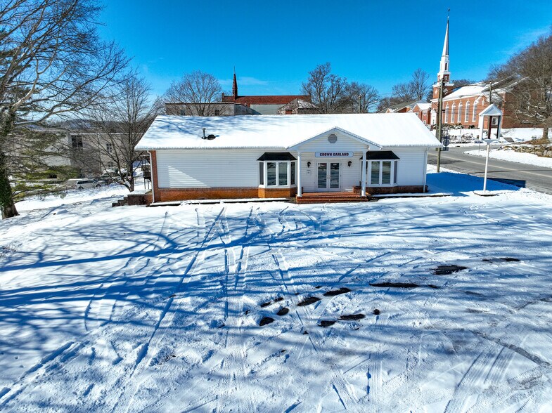 280 Euclid Ave, Bristol, VA à vendre - Photo de l’immeuble – Image 2 sur 43