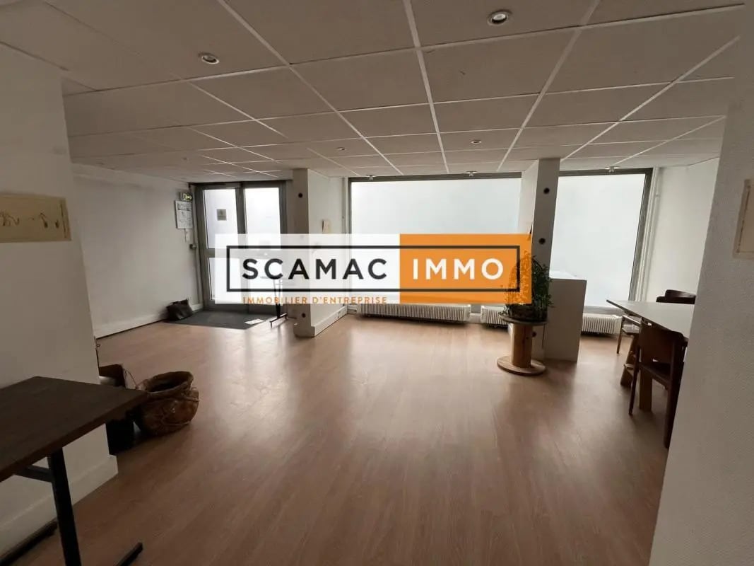 Local d’activités dans Montrouge à louer Photo de l’immeuble– Image 1 sur 13