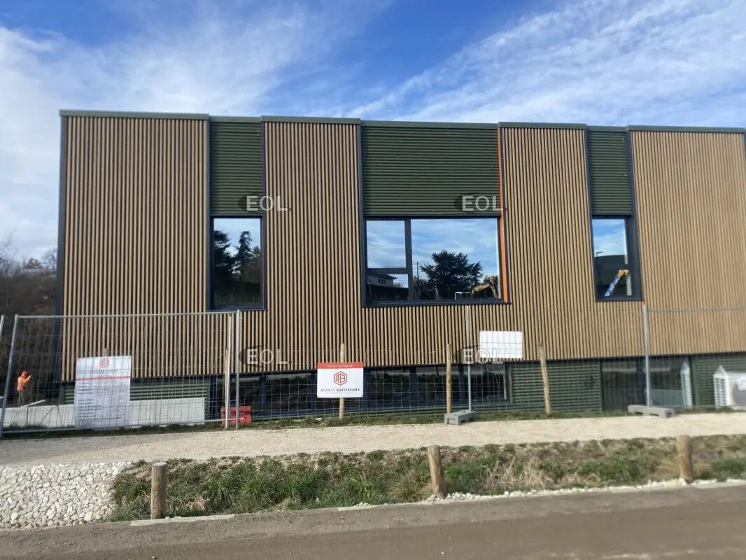 Industriel/Logistique dans Thurins à louer Photo de l’immeuble– Image 1 sur 15