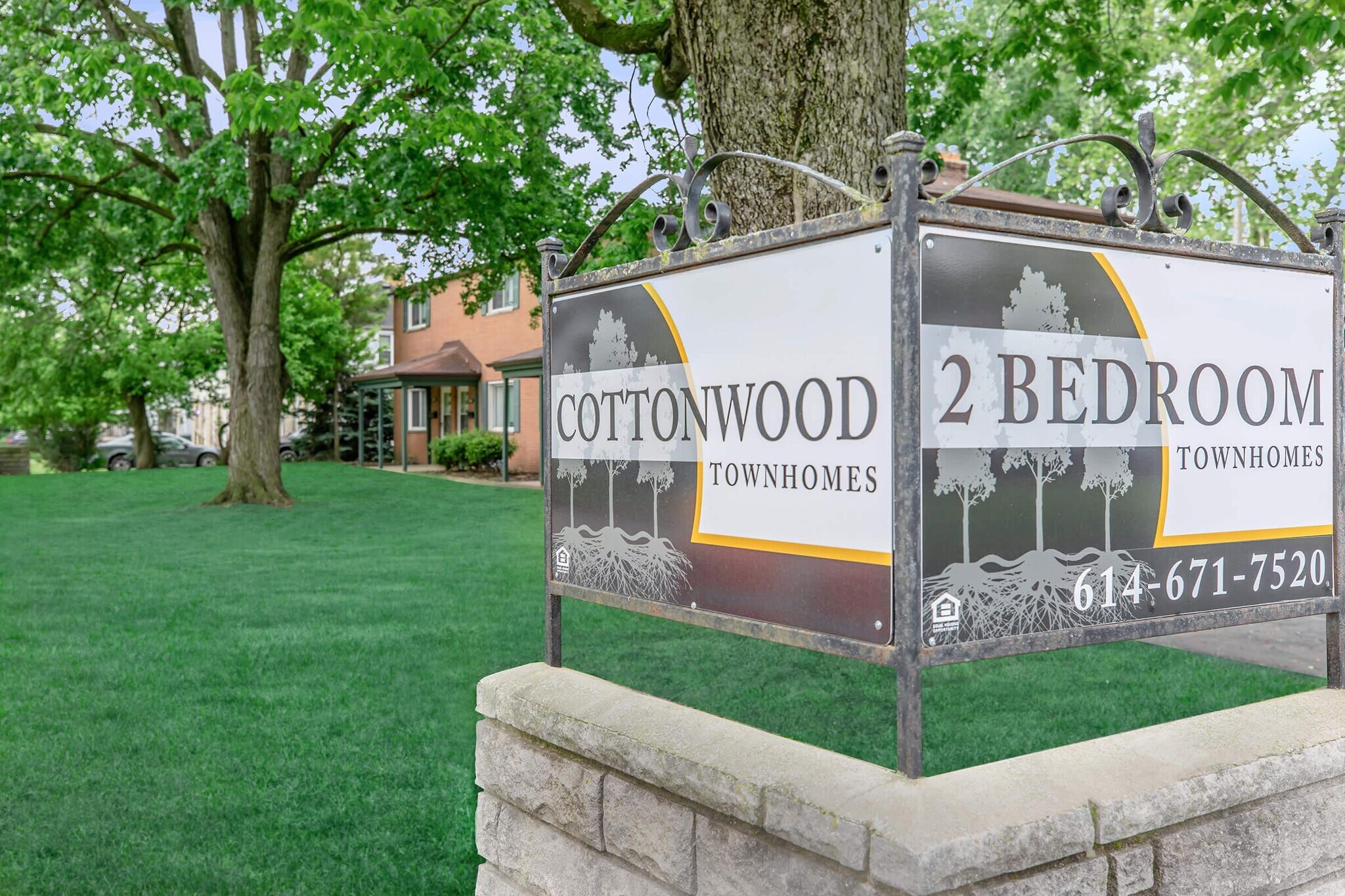 2743-2767 Eakin Rd, Columbus, OH à vendre Photo de l’immeuble– Image 1 sur 16