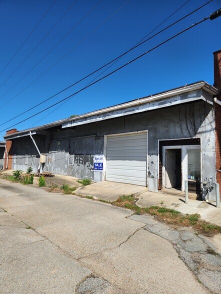 2001 Midway Ave, Petersburg, VA à vendre - Photo principale – Image 1 sur 5