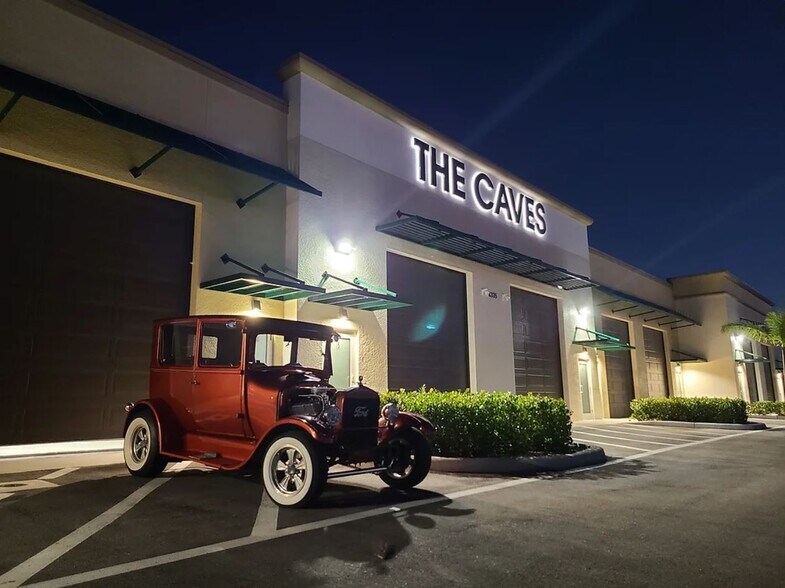 CR 105, Oxford, FL à vendre - Photo de l’immeuble – Image 2 sur 6